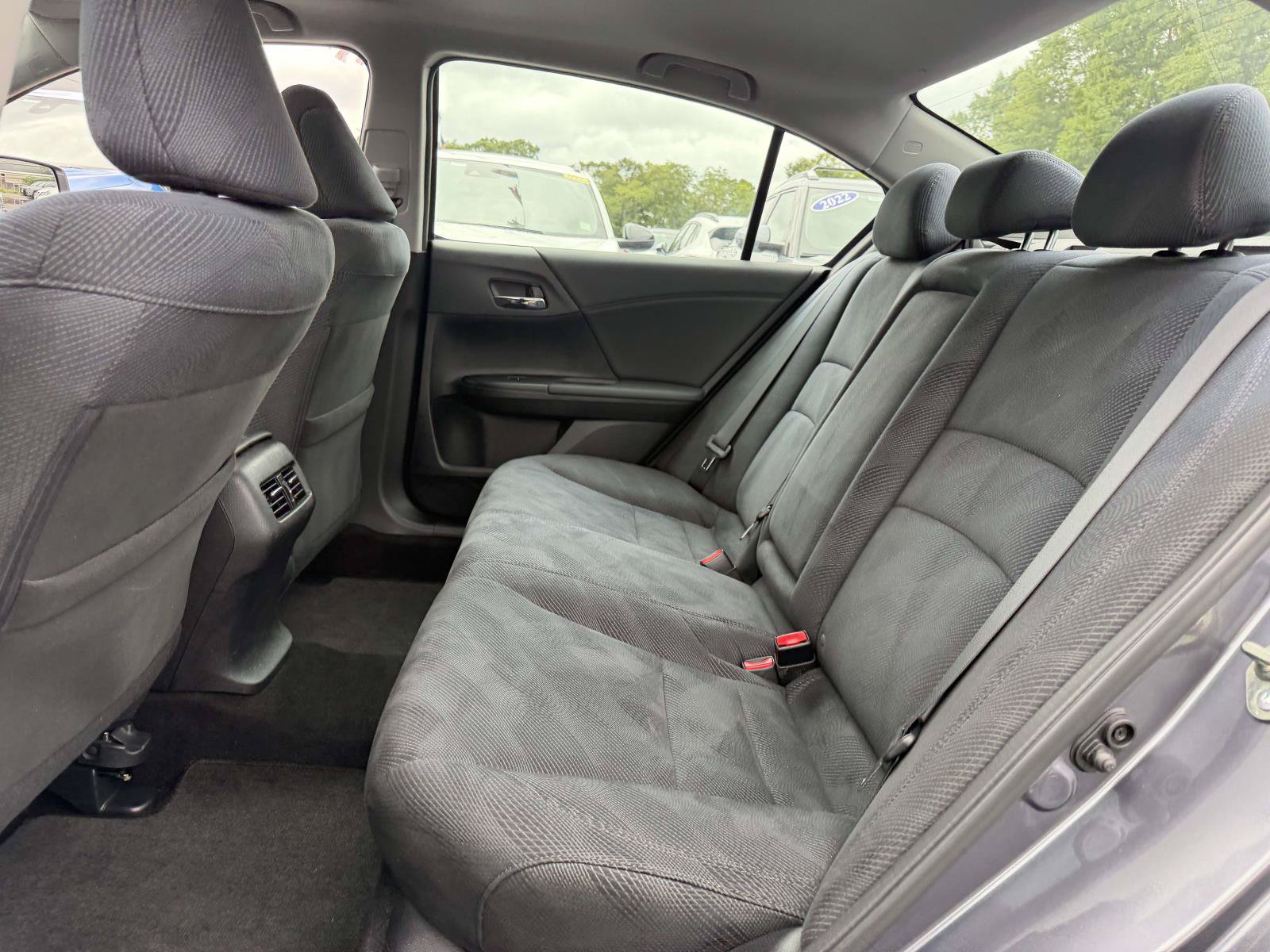 Used 2016 Honda Accord EX image 13