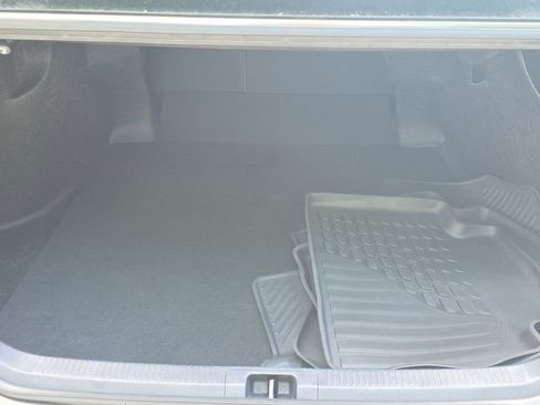 Used 2024 Toyota Camry SE image 17