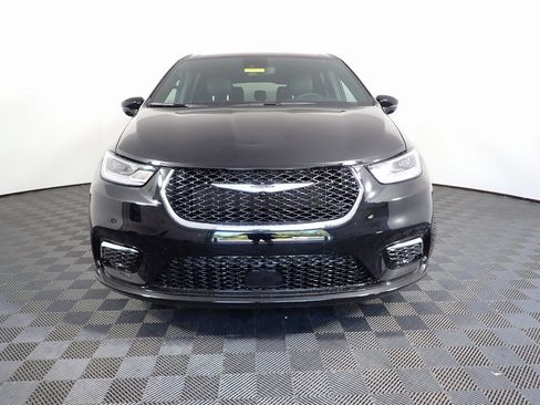 New 2025 Chrysler Pacifica Select image 6