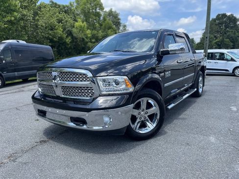 Used 2016 RAM 1500 Laramie w/ Convenience Group AWD/4WD image 2