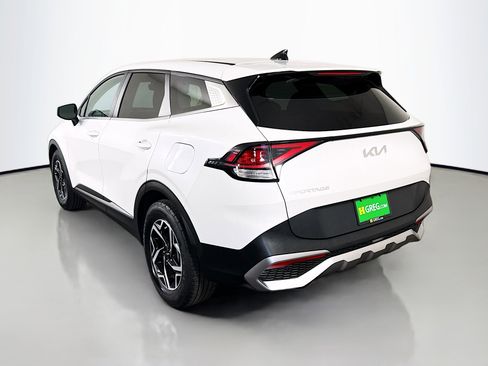 Used 2023 Kia Sportage LX image 7