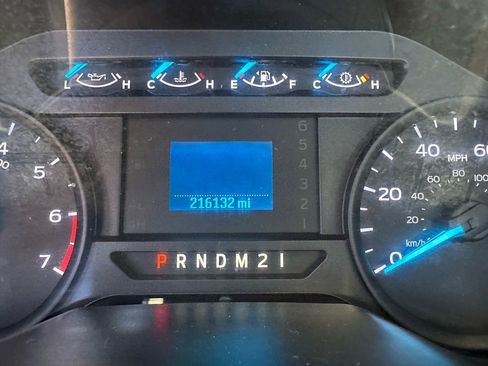 Used 2017 Ford F250 XL w/ Power Equipment Group AWD/4WD image 38