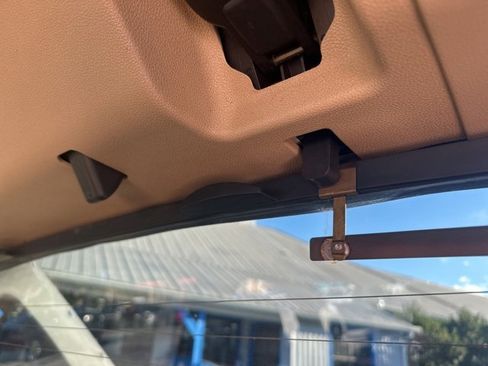 Used 2007 Chevrolet Avalanche LT w/ LT Preferred Equipment Group image 39