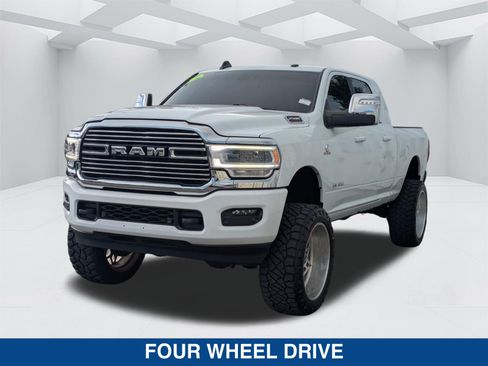 Used 2024 RAM 2500 Laramie AWD/4WD image 8