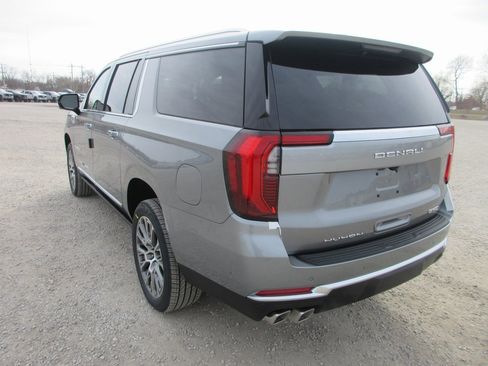 New 2026 GMC Yukon XL Denali w/ Sun & Power Step Package image 7
