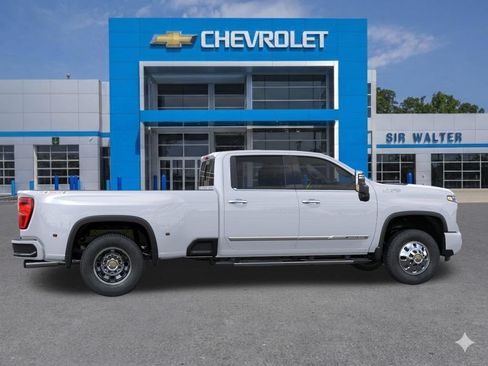 New 2026 Chevrolet Silverado 3500 High Country w/ Technology Package AWD/4WD image 6