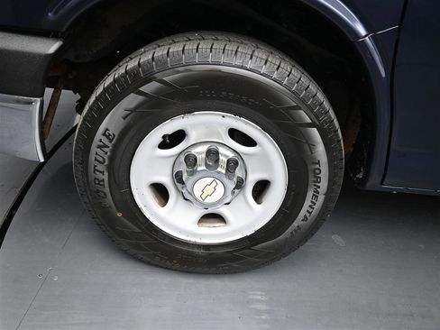 Used 2014 Chevrolet Express 3500 LT w/ LT Preferred Equipment Group RWD image 19