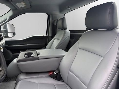 New 2025 Ford F250 XL w/ FX4 Off-Road Package AWD/4WD image 13