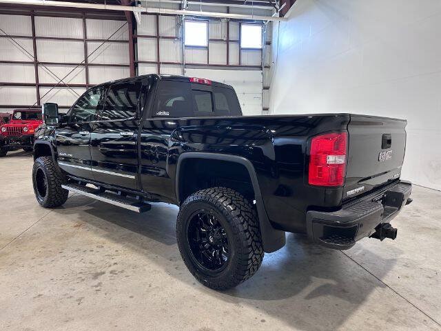 Used 2019 GMC Sierra 3500 Denali w/ Duramax Plus Package AWD/4WD image 9
