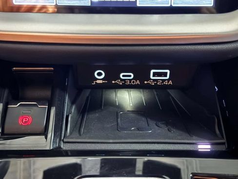 Used 2023 Subaru Outback Touring XT w/ Tech Package 3 AWD/4WD image 17