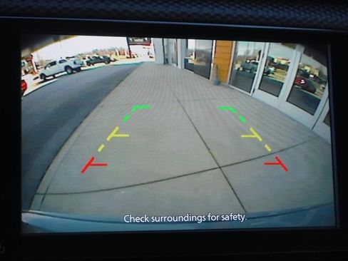 Used 2021 Nissan Kicks SV image 22