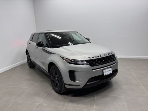 Used 2023 Land Rover Range Rover Evoque S AWD/4WD image 4