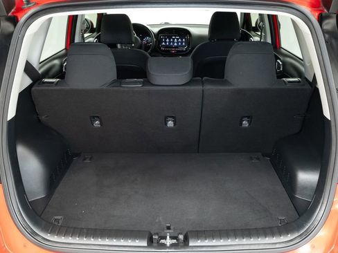 Certified 2022 Kia Soul GT-Line FWD image 34