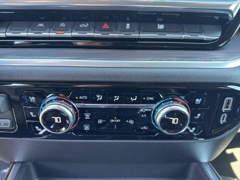 New 2026 GMC Sierra 1500 SLT w/ SLT Convenience Package image 22