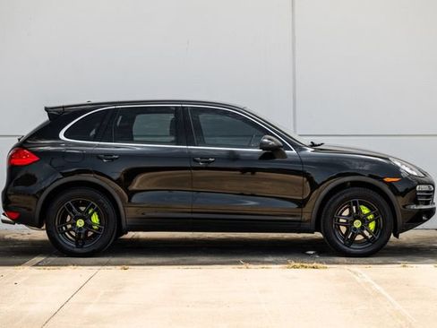 Used 2014 Porsche Cayenne S AWD/4WD image 10