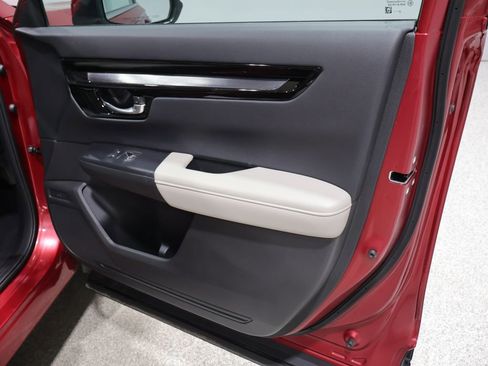 Used 2025 Honda CR-V EX-L image 25