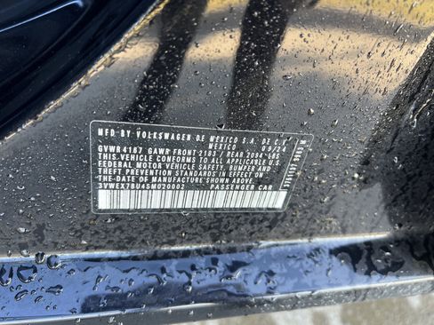 Certified 2025 Volkswagen Jetta SE image 29