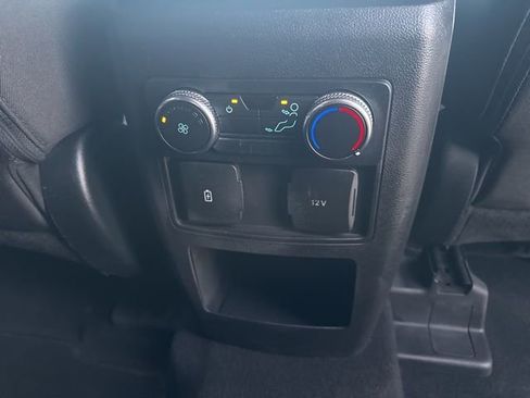 Used 2021 Ford Explorer XLT image 44
