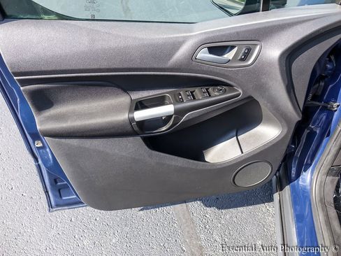 Used 2016 Ford Transit Connect XLT image 19