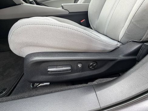 Used 2019 Honda Accord EX image 17