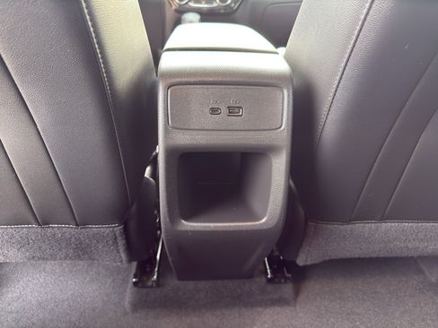 Used 2024 Chevrolet Trax LT w/ Driver Confidence Package image 31