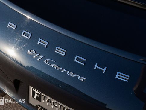 Used 2015 Porsche 911 Carrera image 17