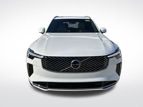 New 2026 Volvo XC90 B6 Plus w/ Protection Package AWD/4WD image 3