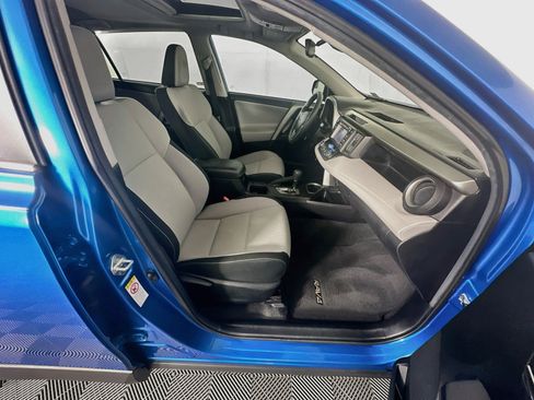 Used 2018 Toyota RAV4 XLE FWD image 29