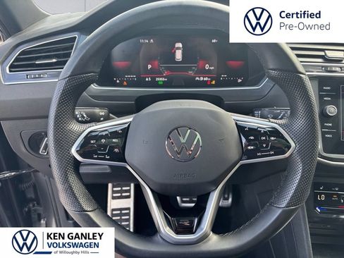 Used 2024 Volkswagen Tiguan SE R-Line AWD/4WD image 12
