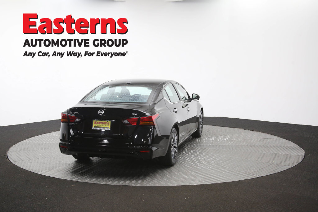 Used 2024 Nissan Altima 2.5 SV FWD image 41