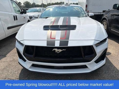 Used 2024 Ford Mustang GT RWD image 2