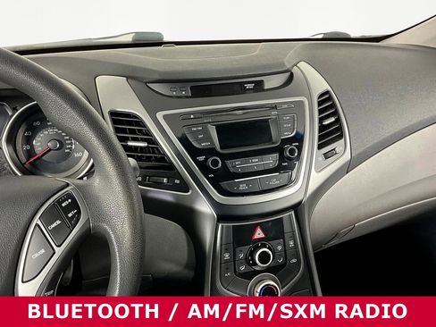 Used 2016 Hyundai Elantra SE FWD image 9