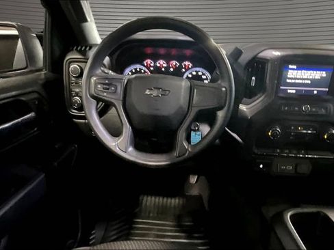 Used 2021 Chevrolet Silverado 1500 Custom Trail Boss w/ LPO, Dark Essentials Package AWD/4WD image 9