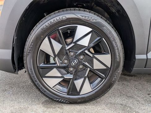 Used 2025 Hyundai Kona SEL FWD image 31