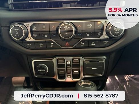 New 2026 Jeep Wrangler Unlimited Sahara AWD/4WD image 17