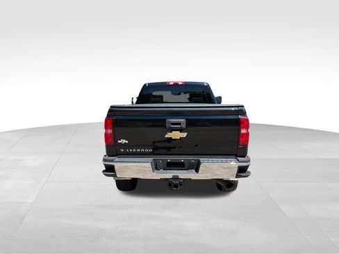 Used 2019 Chevrolet Silverado 2500 W/T AWD/4WD image 4