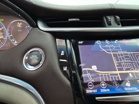 Used 2013 Cadillac XTS Premium image 29