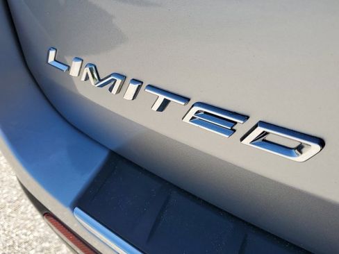 Used 2020 Ford Explorer Limited image 12