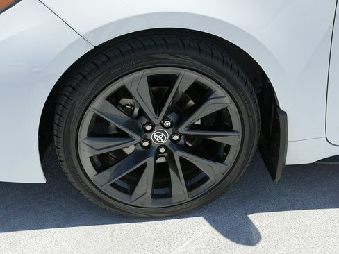 Used 2023 Toyota Corolla SE FWD image 9