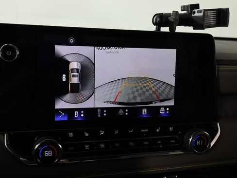 Used 2023 Chevrolet Colorado ZR2 w/ ZR2 Convenience Package III image 6