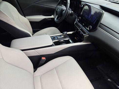 Used 2023 Lexus RX 350 Premium w/ Accessory Package (Z1) FWD image 17