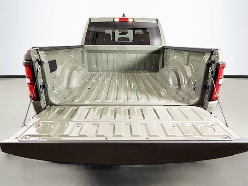 New 2026 RAM 1500 Big Horn AWD/4WD image 24