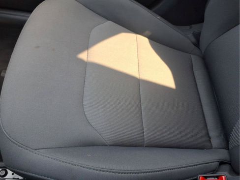 Used 2026 Kia Niro LX FWD image 26