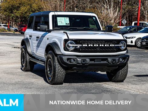 Used 2023 Ford Bronco Wildtrak image 5