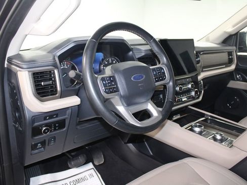Used 2024 Ford Expedition Limited image 24