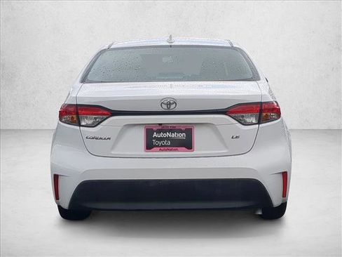 Certified 2025 Toyota Corolla LE image 7