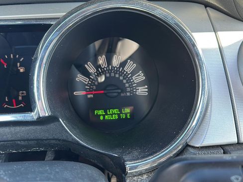 Used 2009 Ford Mustang GT Premium image 24