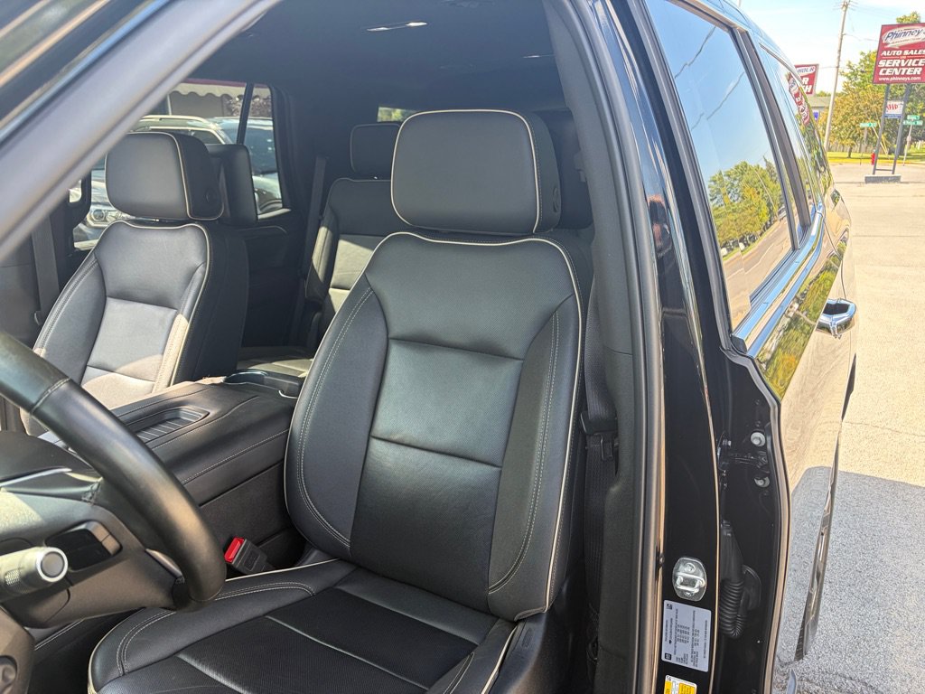 Used 2024 GMC Yukon SLT w/ SLT Luxury Package AWD/4WD image 23