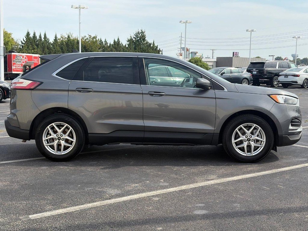 Used 2024 Ford Edge SEL AWD/4WD image 4