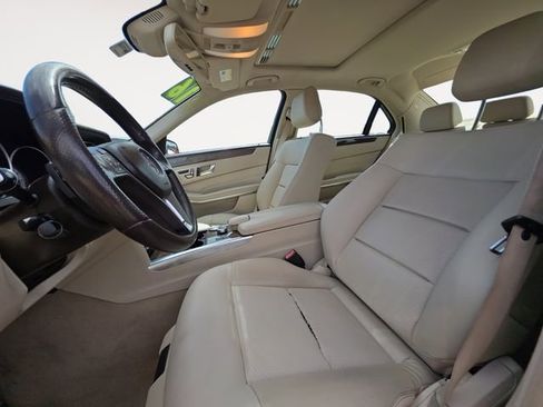 Used 2016 Mercedes-Benz E 350 Sedan w/ Premium Package image 9